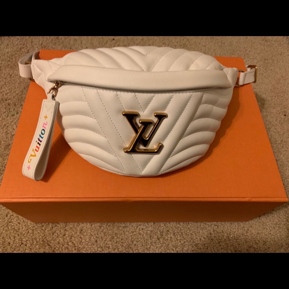 LOUIS VUITTON MONOGRAM NEW WAVE BUMBAG SNOW